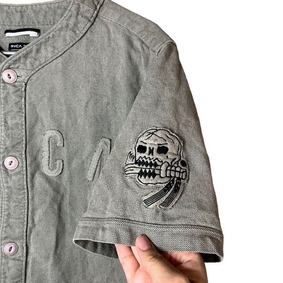 RVCA Strikeout Baseball Jersey Button Front Short Sleeve Size Large - Picture 4 of 7